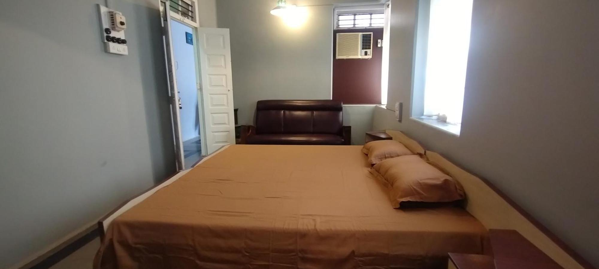 Madhav Bhavan Guest House Pune Zewnętrze zdjęcie