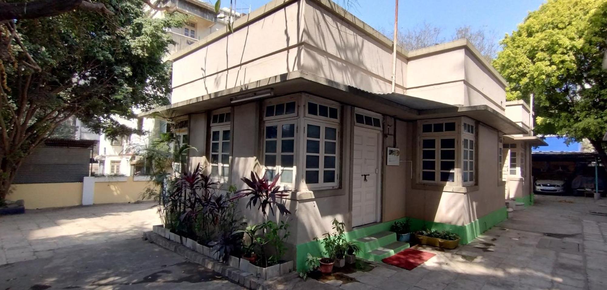 Madhav Bhavan Guest House Pune Zewnętrze zdjęcie